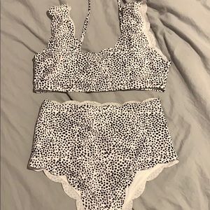 BRAND NEW high waisted scalloped bikini